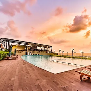 https://grandeeza-luxury-hotel.kandyhotelsnow.com